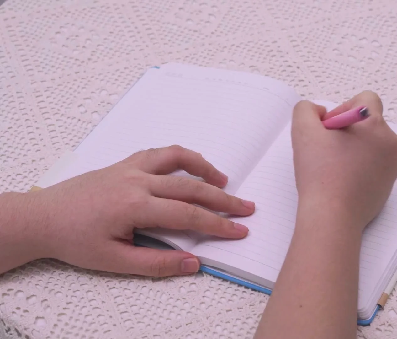 Writing on the first page of a SUIN A5 hardcover journal
